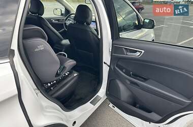 Внедорожник / Кроссовер Ford Edge 2019 в 