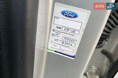Внедорожник / Кроссовер Ford Edge 2017 в 