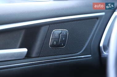 Внедорожник / Кроссовер Ford Edge 2015 в 
