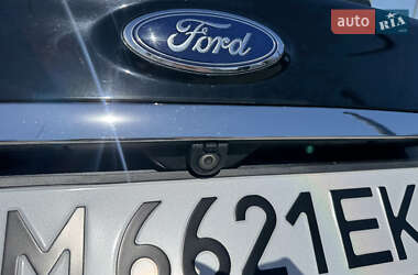 Позашляховик / Кросовер Ford Edge 2020 в 