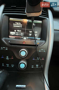 Внедорожник / Кроссовер Ford Edge 2010 в 
