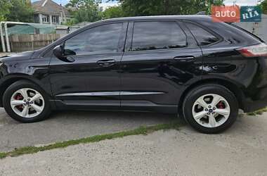 Внедорожник / Кроссовер Ford Edge 2016 в 