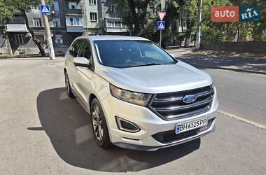 Внедорожник / Кроссовер Ford Edge 2015 в 