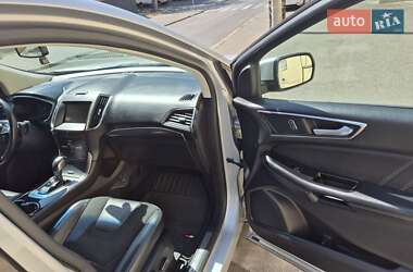 Внедорожник / Кроссовер Ford Edge 2015 в 