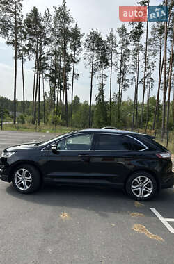 Внедорожник / Кроссовер Ford Edge 2016 в 