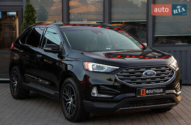 Позашляховик / Кросовер Ford Edge 2019 в 