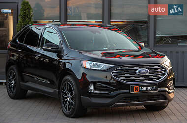 Позашляховик / Кросовер Ford Edge 2019 в 