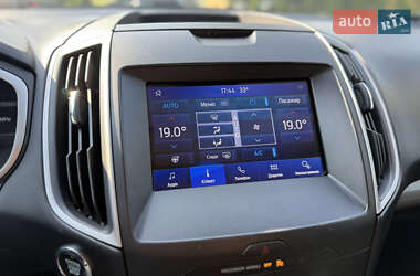 Внедорожник / Кроссовер Ford Edge 2020 в 