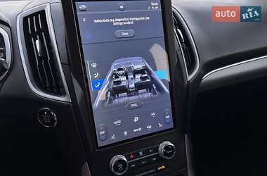 Внедорожник / Кроссовер Ford Edge 2021 в 