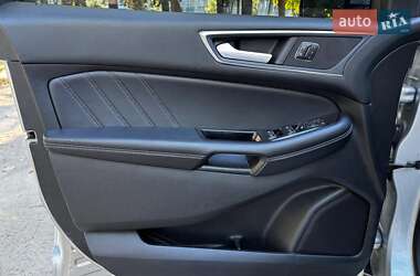 Внедорожник / Кроссовер Ford Edge 2018 в 