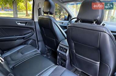 Внедорожник / Кроссовер Ford Edge 2018 в 