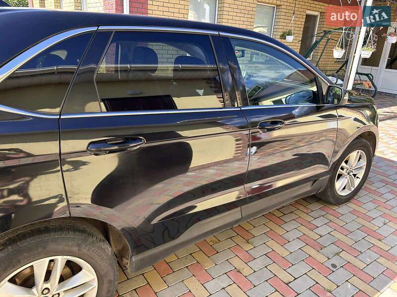 Внедорожник / Кроссовер Ford Edge 2016 в Черкассах