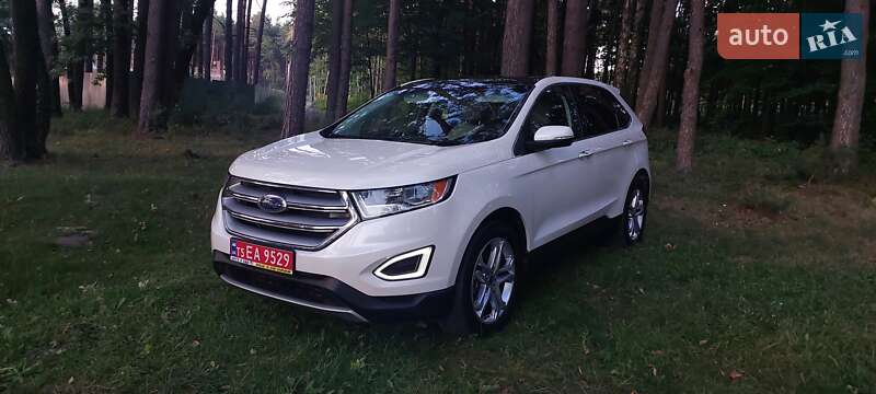 Внедорожник / Кроссовер Ford Edge 2017 в 