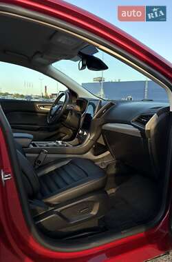 Внедорожник / Кроссовер Ford Edge 2021 в 