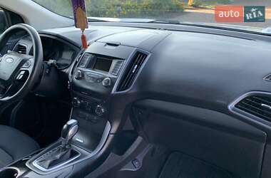 Внедорожник / Кроссовер Ford Edge 2018 в 