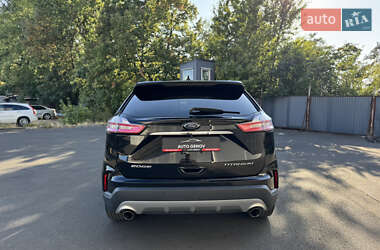 Внедорожник / Кроссовер Ford Edge 2019 в 