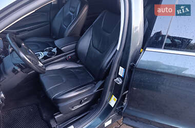 Внедорожник / Кроссовер Ford Edge 2015 в 