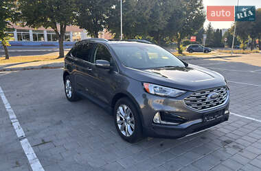 Внедорожник / Кроссовер Ford Edge 2019 в 