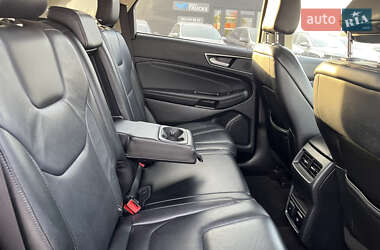 Позашляховик / Кросовер Ford Edge 2019 в 