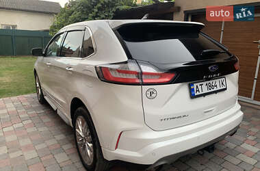 Позашляховик / Кросовер Ford Edge 2021 в 