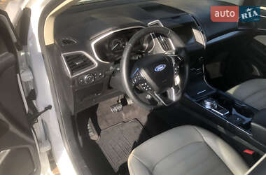 Внедорожник / Кроссовер Ford Edge 2020 в 