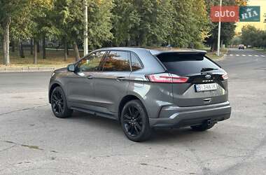Позашляховик / Кросовер Ford Edge 2022 в 
