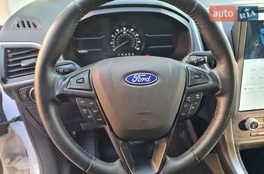 Внедорожник / Кроссовер Ford Edge 2022 в 