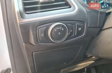 Внедорожник / Кроссовер Ford Edge 2022 в 