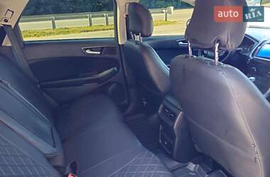Внедорожник / Кроссовер Ford Edge 2016 в 