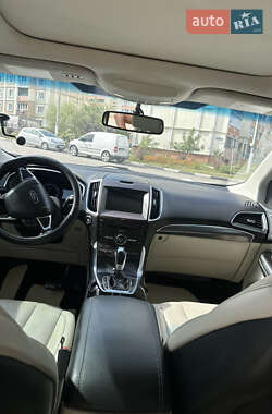 Позашляховик / Кросовер Ford Edge 2016 в 