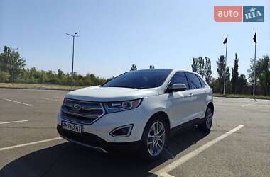 Внедорожник / Кроссовер Ford Edge 2017 в 