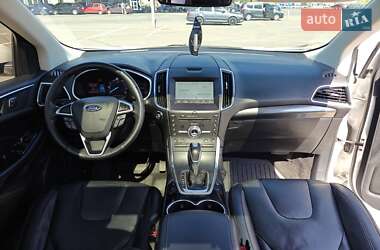 Внедорожник / Кроссовер Ford Edge 2017 в 