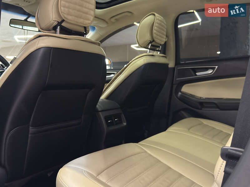 Позашляховик / Кросовер Ford Edge 2015 в Миколаєві