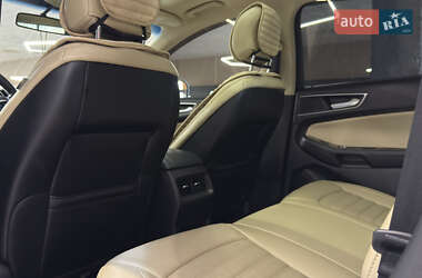 Внедорожник / Кроссовер Ford Edge 2015 в 