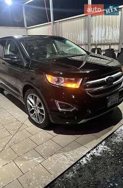 Внедорожник / Кроссовер Ford Edge 2016 в 
