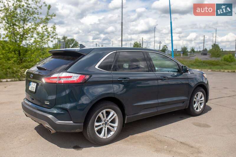 Позашляховик / Кросовер Ford Edge 2018 в Умані
