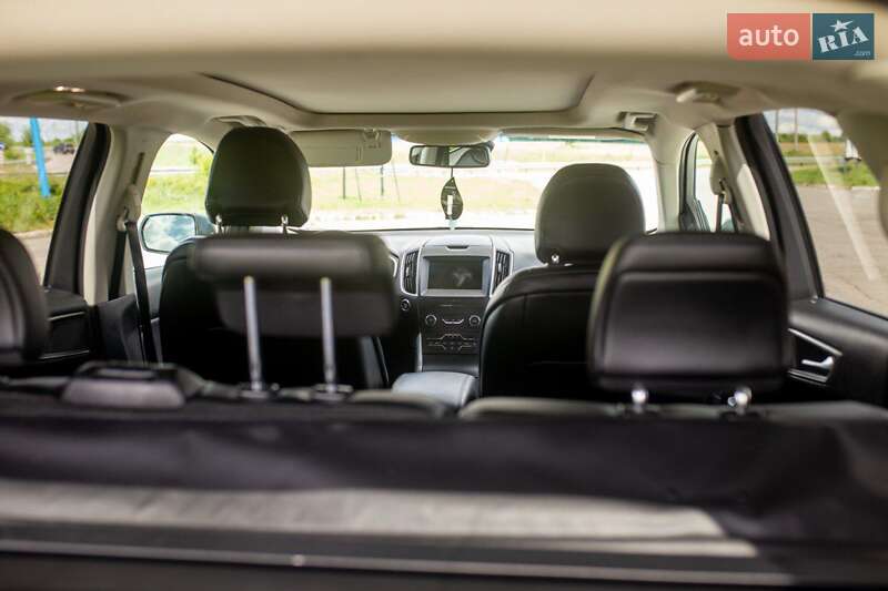 Позашляховик / Кросовер Ford Edge 2018 в Умані