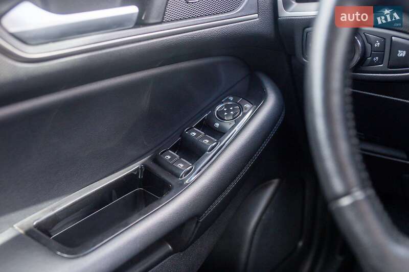 Позашляховик / Кросовер Ford Edge 2018 в Умані