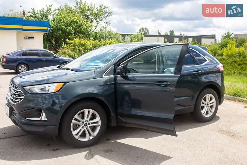 Позашляховик / Кросовер Ford Edge 2018 в Умані