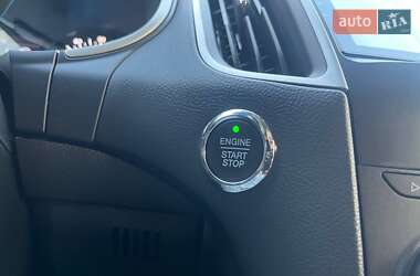 Внедорожник / Кроссовер Ford Edge 2018 в 
