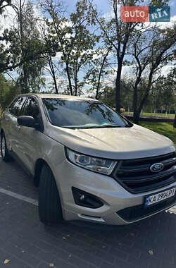 Внедорожник / Кроссовер Ford Edge 2017 в 