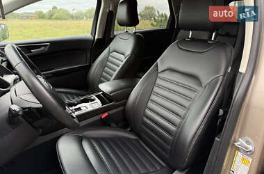 Внедорожник / Кроссовер Ford Edge 2020 в 