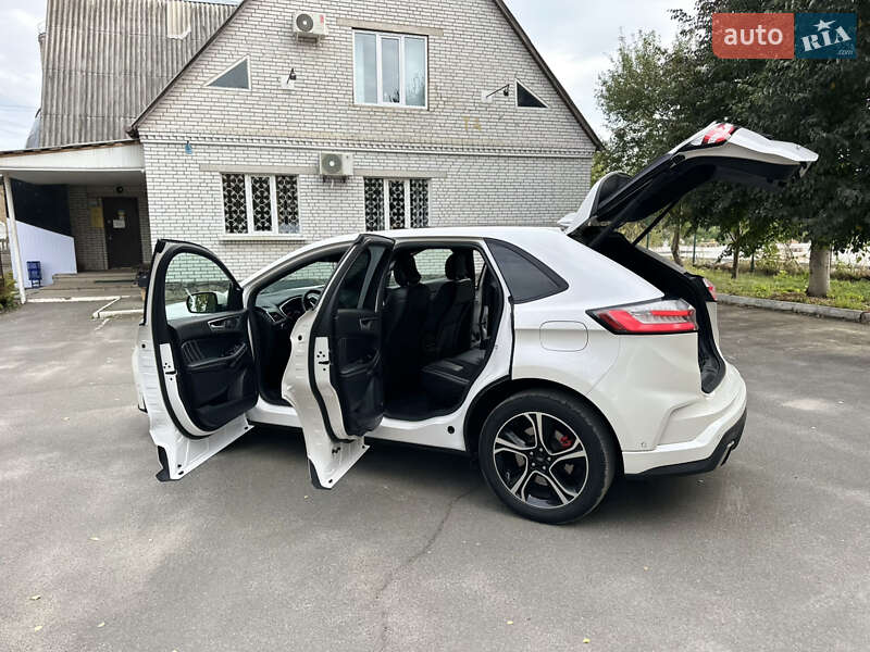 Позашляховик / Кросовер Ford Edge 2019 в Києві
