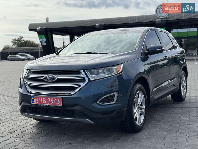 Позашляховик / Кросовер Ford Edge 2016 в 