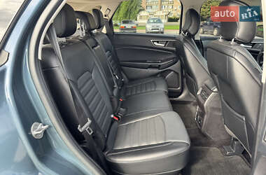 Позашляховик / Кросовер Ford Edge 2016 в 