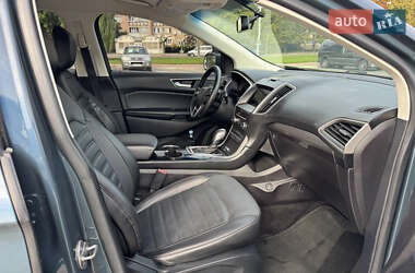 Позашляховик / Кросовер Ford Edge 2016 в 