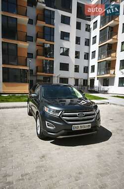 Позашляховик / Кросовер Ford Edge 2015 в 