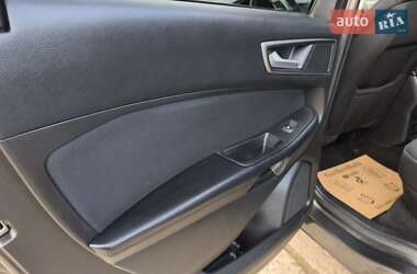 Внедорожник / Кроссовер Ford Edge 2017 в 