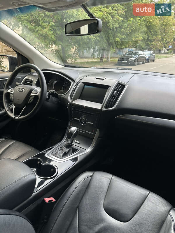 Внедорожник / Кроссовер Ford Edge 2016 в Николаеве