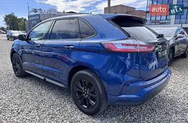 Позашляховик / Кросовер Ford Edge 2022 в 